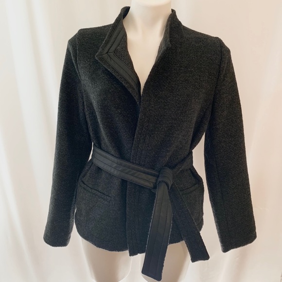 NWT BANANA REPUBLIC FACTORY STORE JACKET W/BELT - Picture 3 of 5